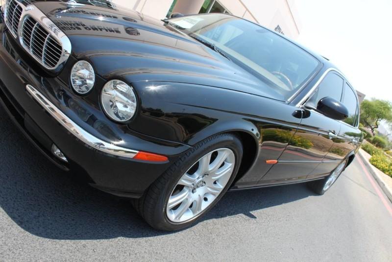 Used-2005-Jaguar-XJ8L-Long-Wheelbase-Wrangler