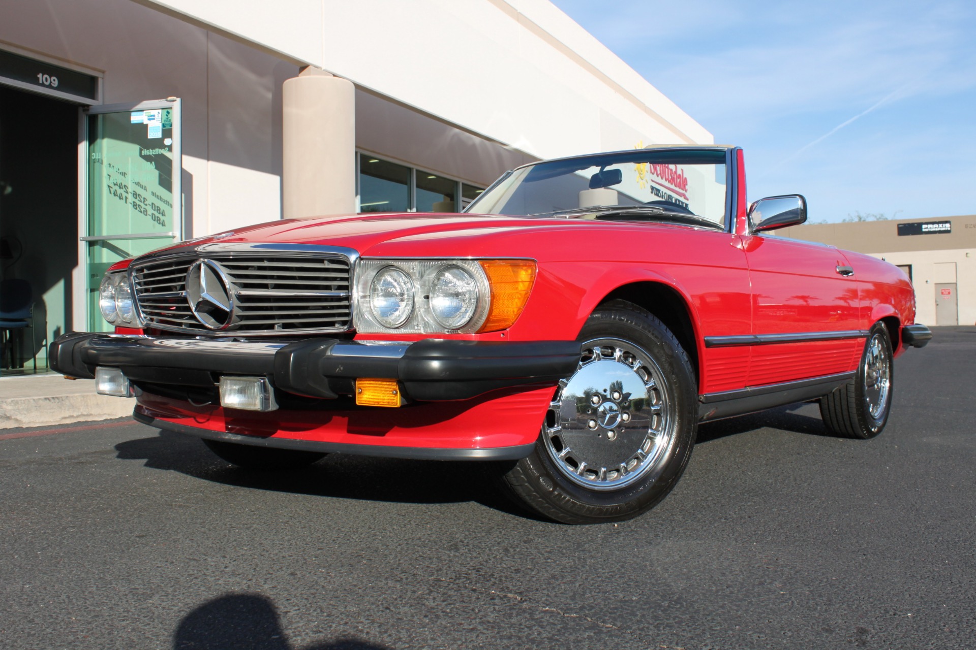 19 Mercedes Benz 560 Series 560sl Stock C1095 For Sale Near Scottsdale Az Az Mercedes Benz Dealer