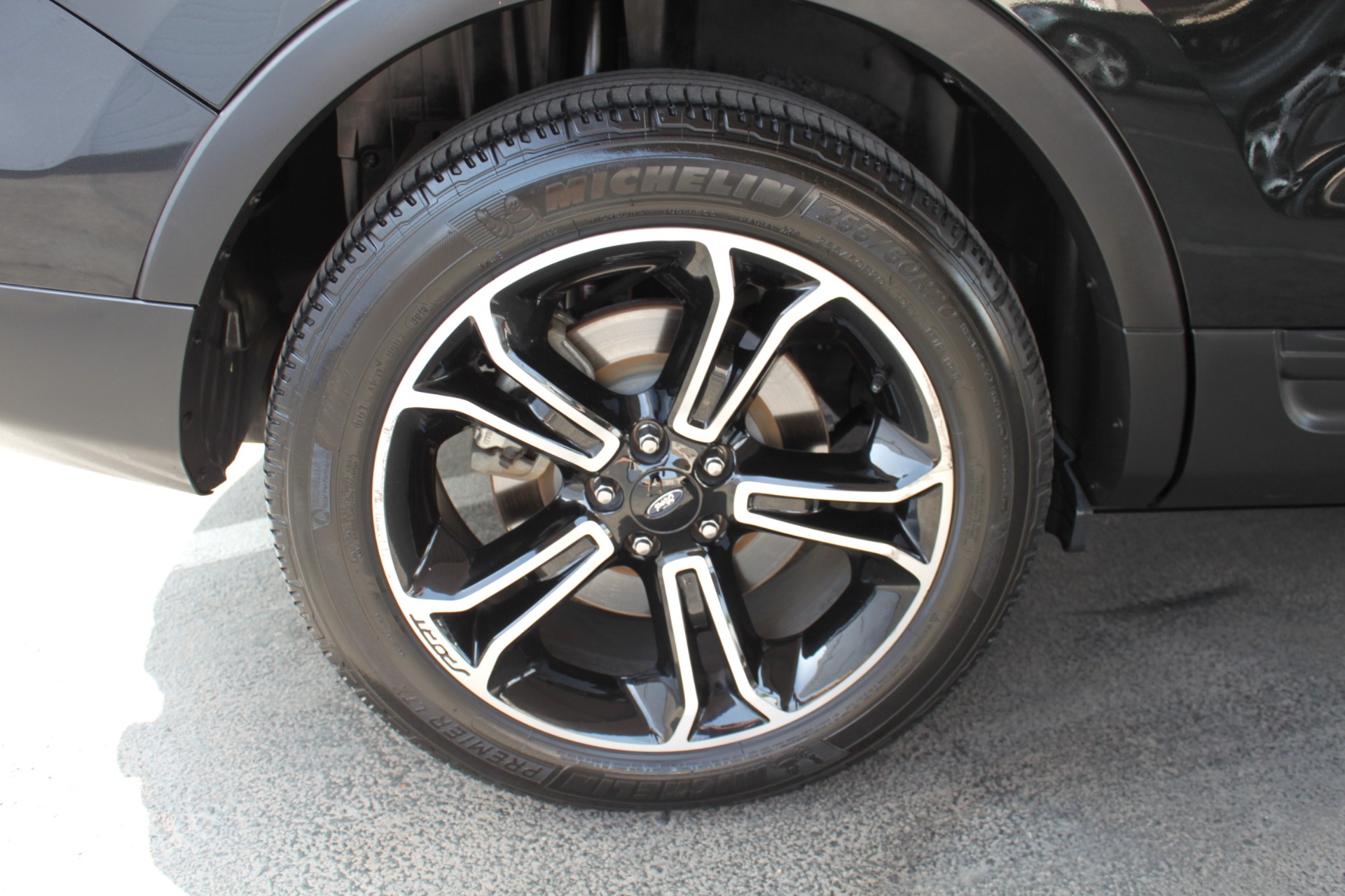 Used-2014-Ford-Explorer-Sport-4WD-Porsche