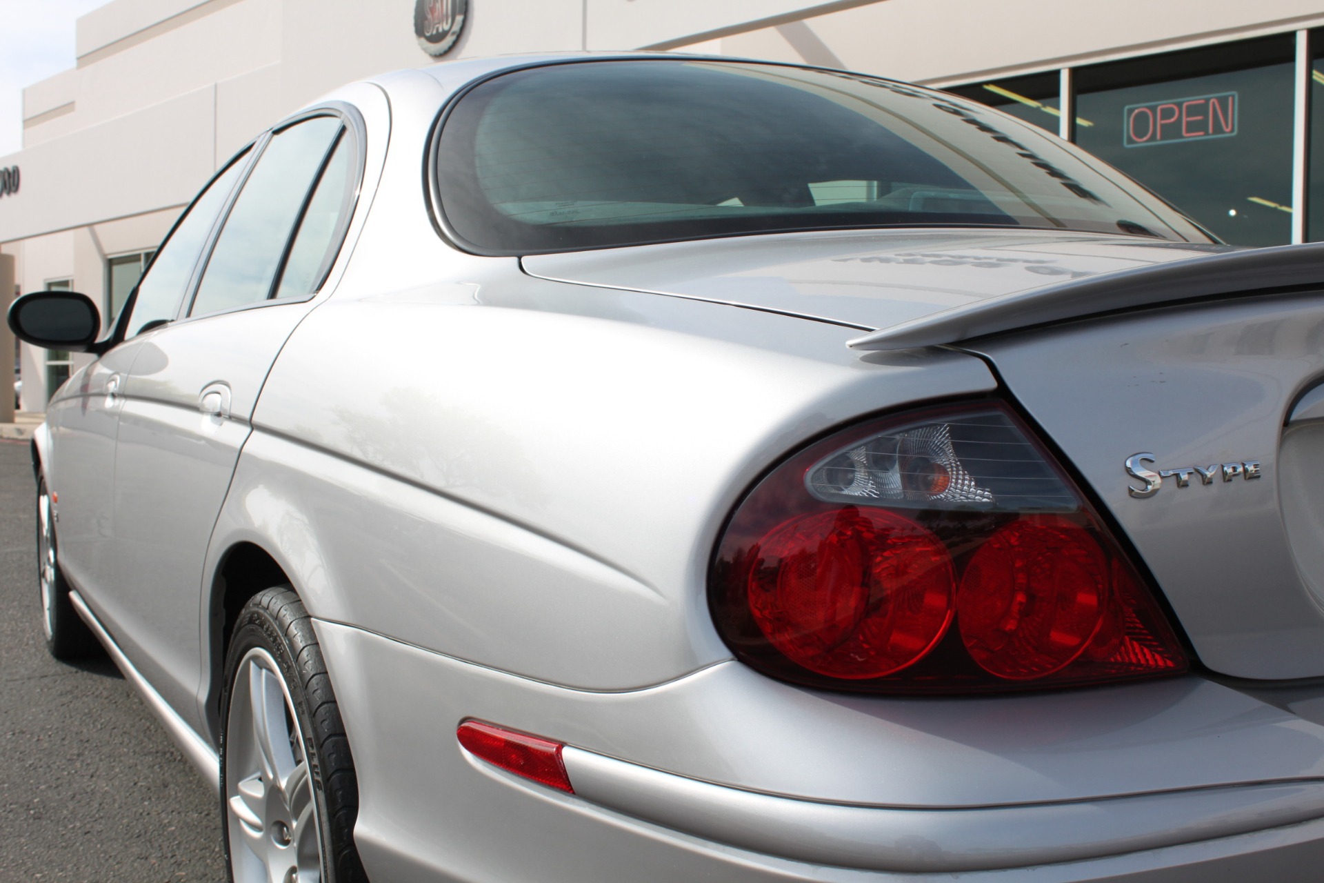 Used-2003-Jaguar-S-TYPE-R-Supercharged-Camaro