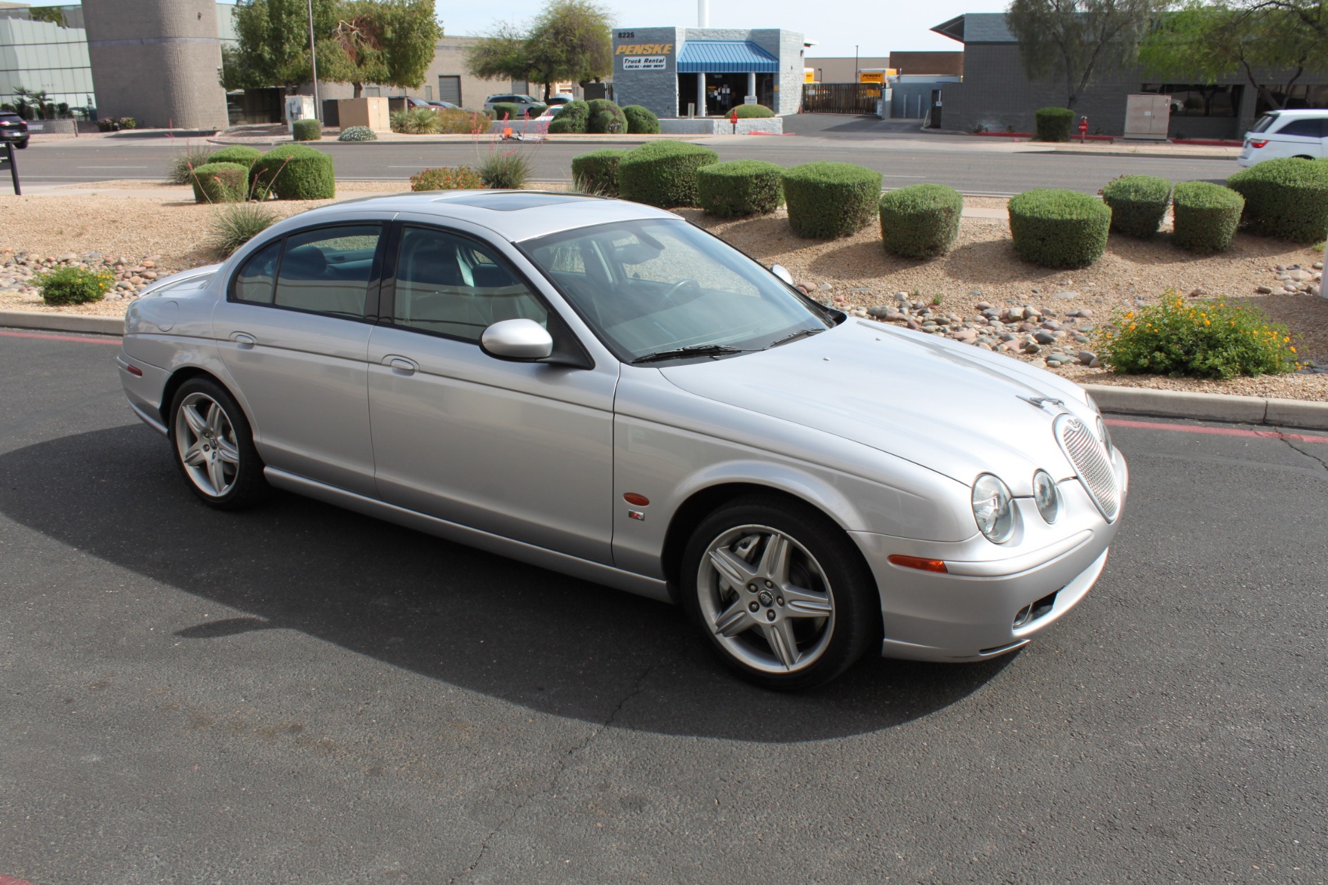 Used-2003-Jaguar-S-TYPE-R-Supercharged-LS400