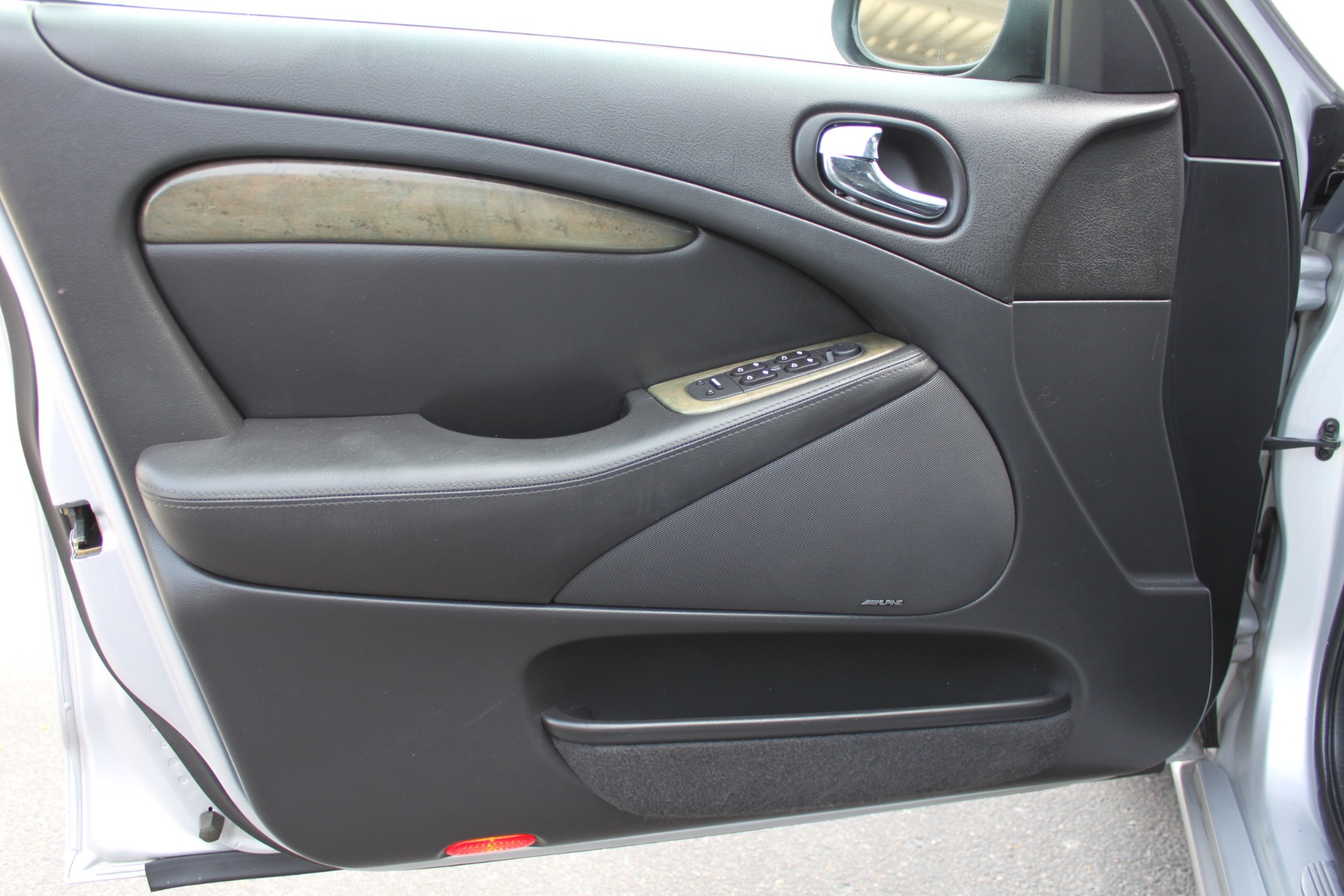Used-2003-Jaguar-S-TYPE-R-Supercharged-Tesla