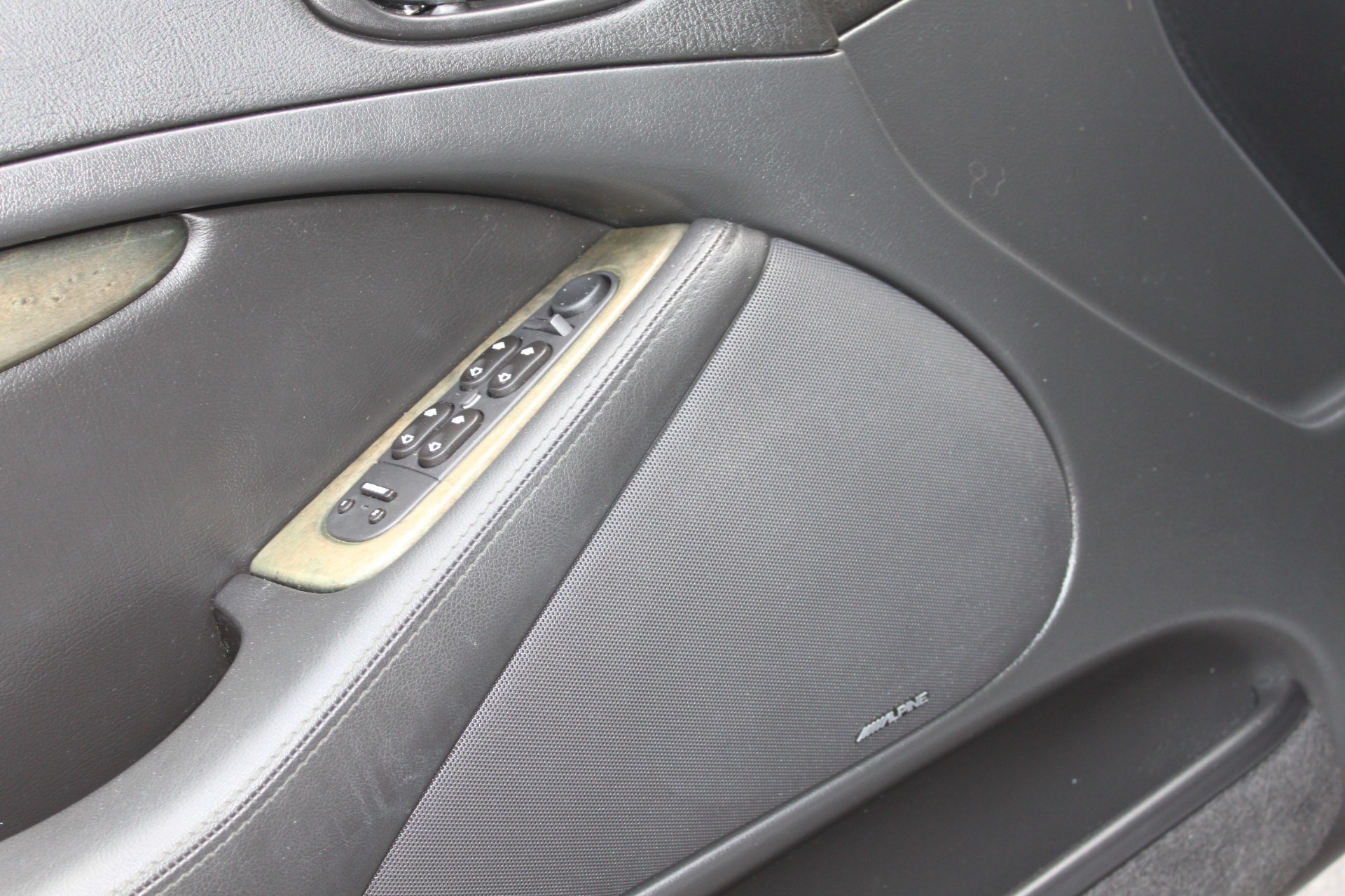 Used-2003-Jaguar-S-TYPE-R-Supercharged-Lincoln