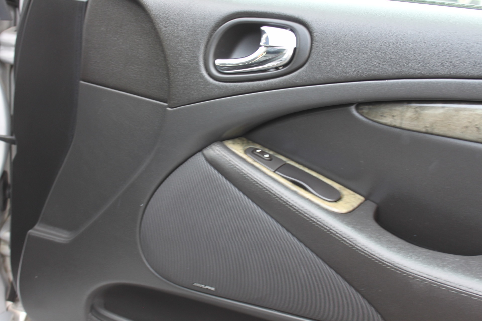 Used-2003-Jaguar-S-TYPE-R-Supercharged-4X4