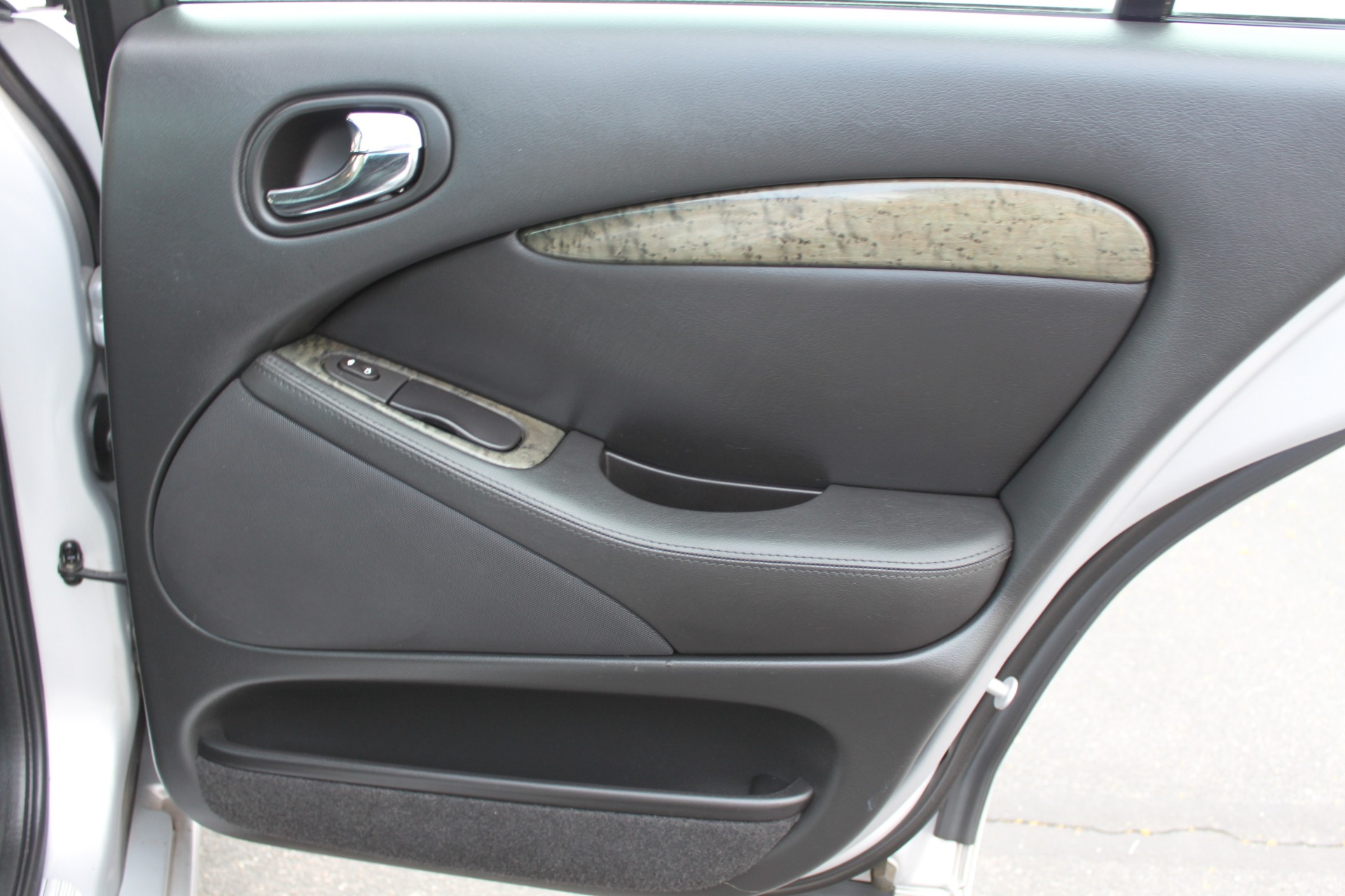 Used-2003-Jaguar-S-TYPE-R-Supercharged-Chalenger