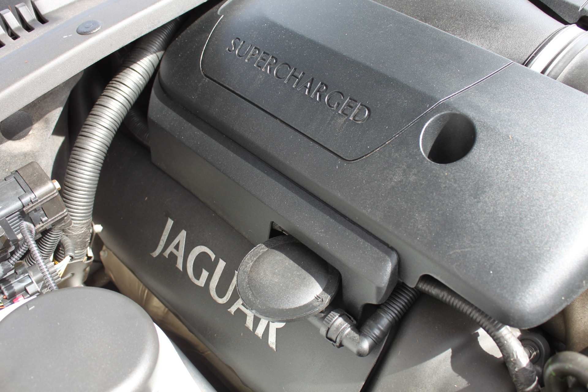 Used-2003-Jaguar-S-TYPE-R-Supercharged-Ford
