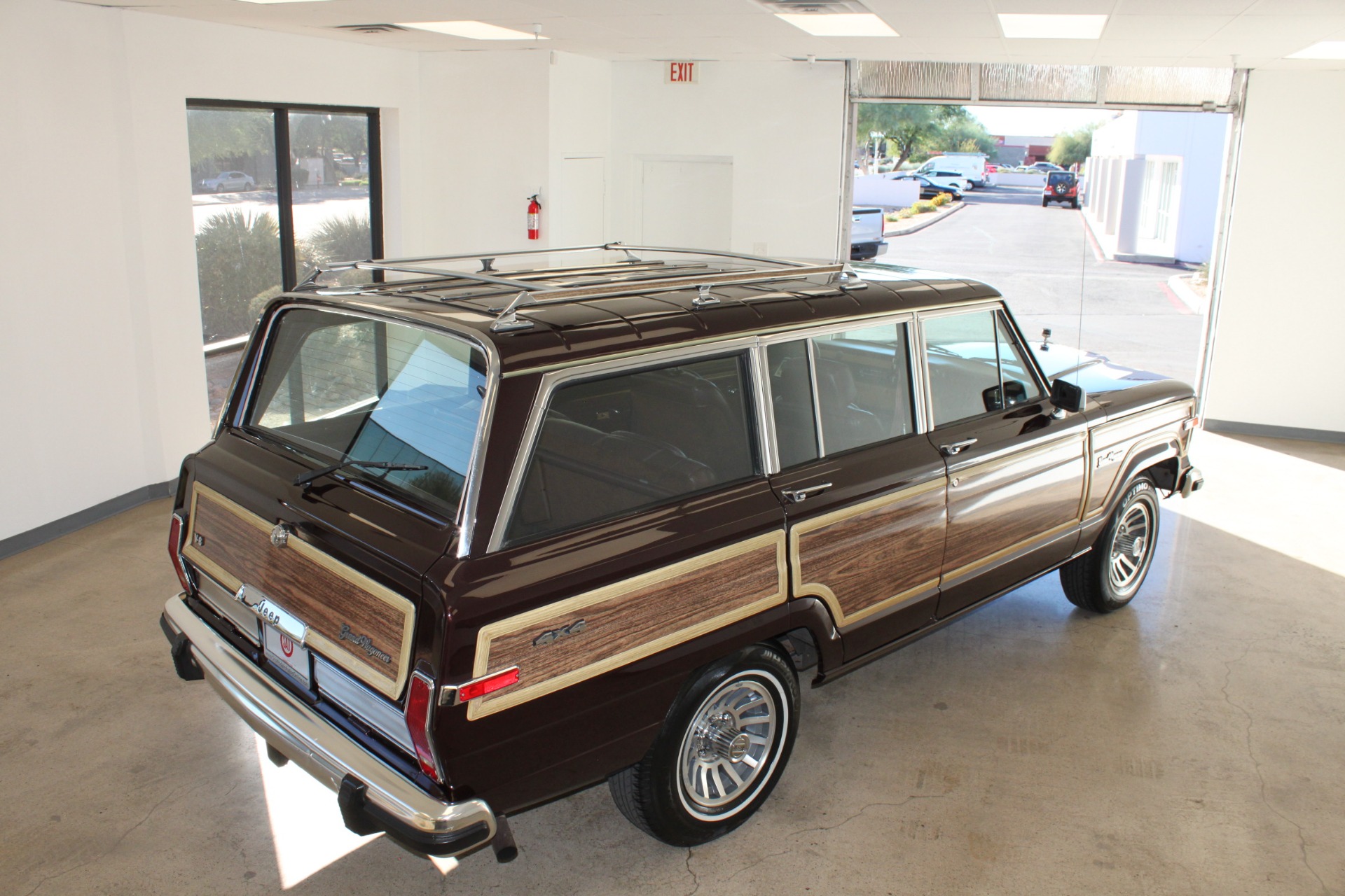 1989 Jeep Grand Wagoneer Limited 4x4 Stock P1161 For