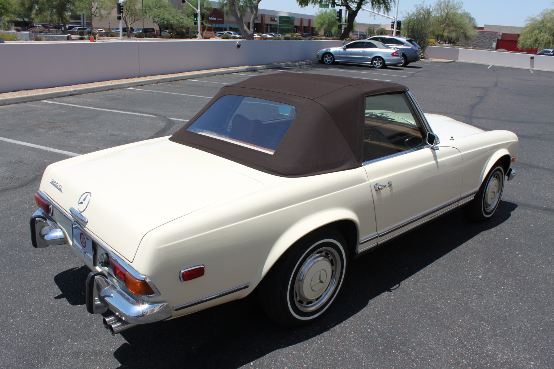 Used-1971-Mercedes-Benz-280SL-Convertible-Chevrolet
