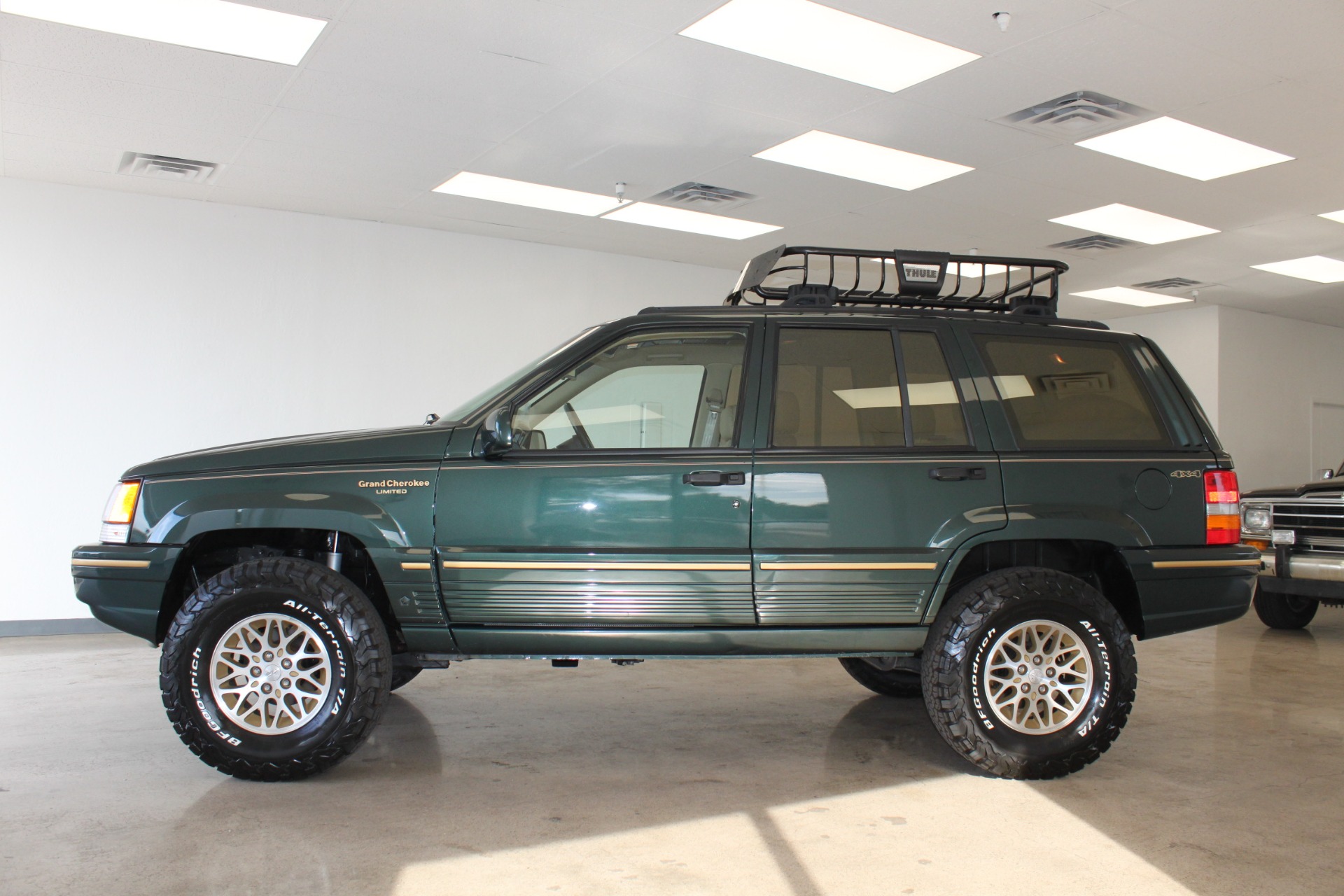 Used-1994-Jeep-Grand-Cherokee-Limited-4X4-Wagoneer