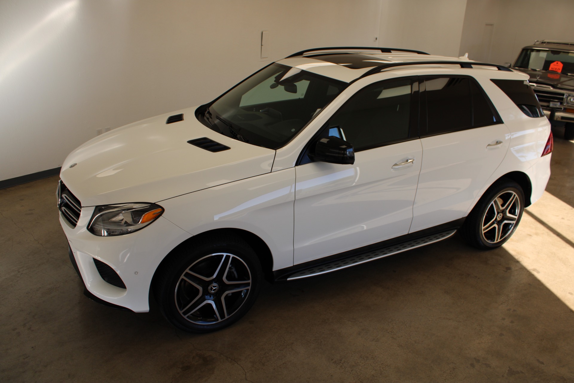 Used-2019-Mercedes-Benz-GLE-400-4Matic-Chalenger