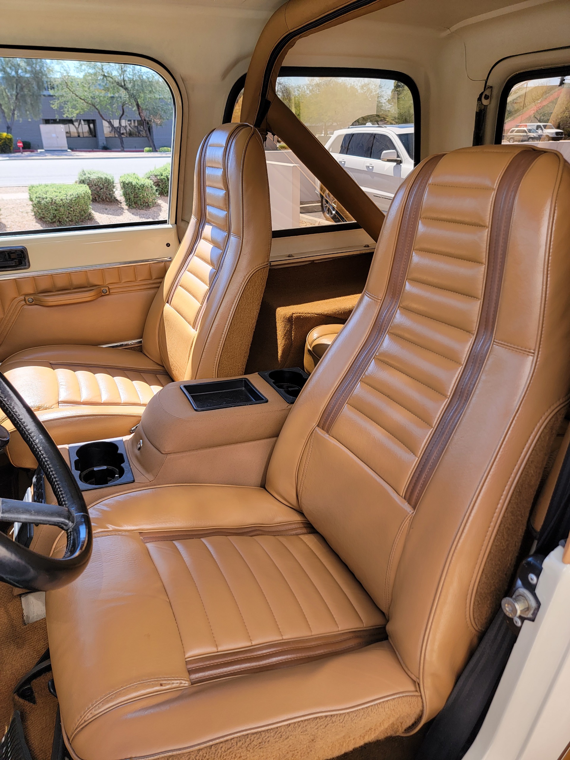Used-1985-Jeep-CJ7-Laredo-4WD-Lamborghini