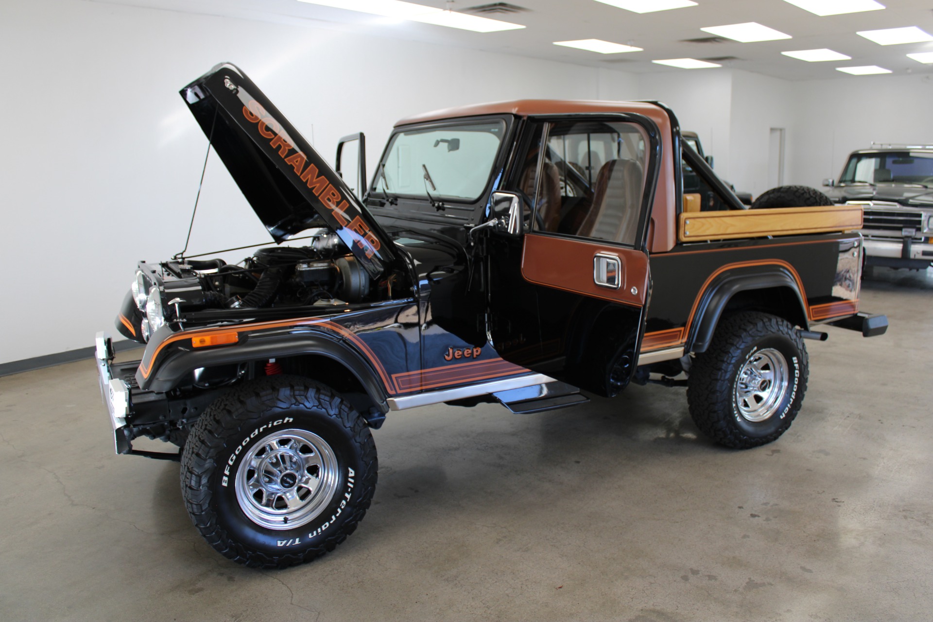 Used-1982-Jeep-Scrambler-4WD-Laredo-Jaguar
