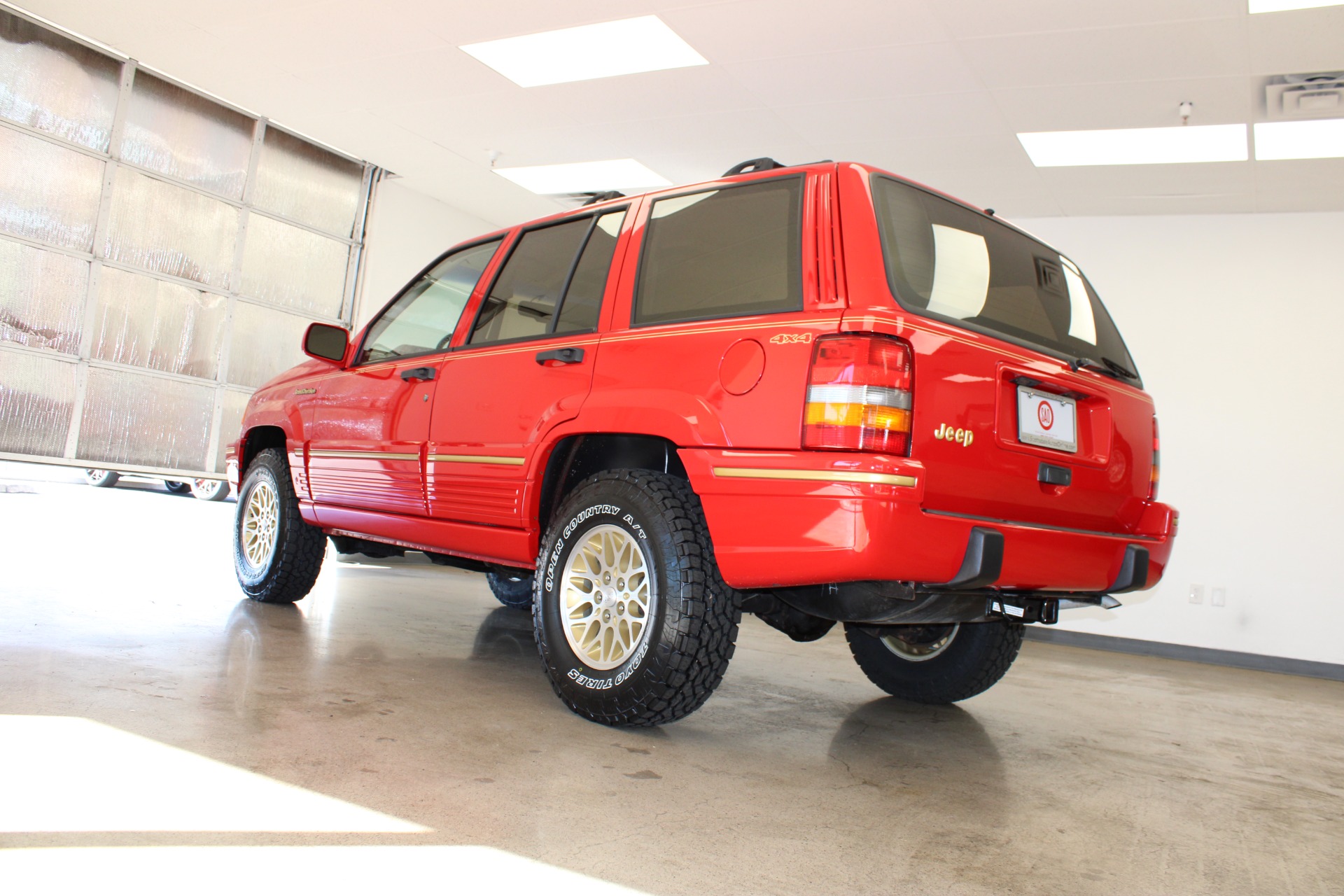 Used-1993-Jeep-Grand-Cherokee-Limited-4X4-LS400
