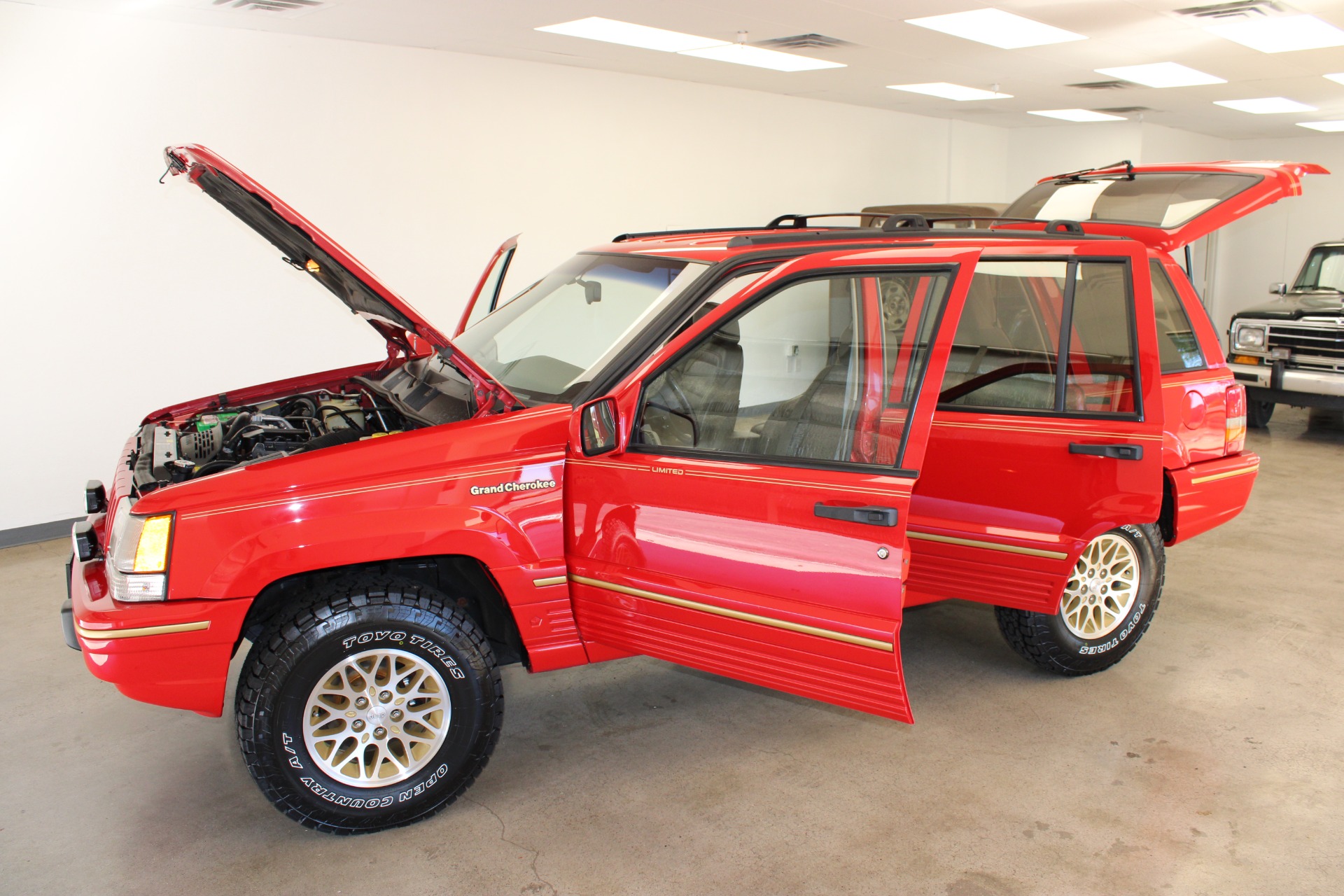 Used-1993-Jeep-Grand-Cherokee-Limited-4X4-Ford