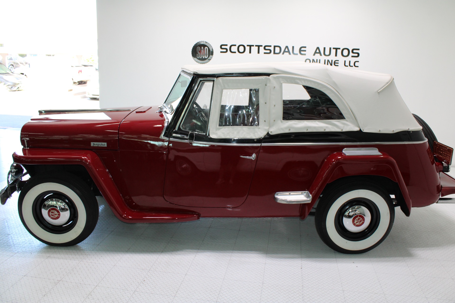 Used-1949-Willys-Jeepster-Fiat