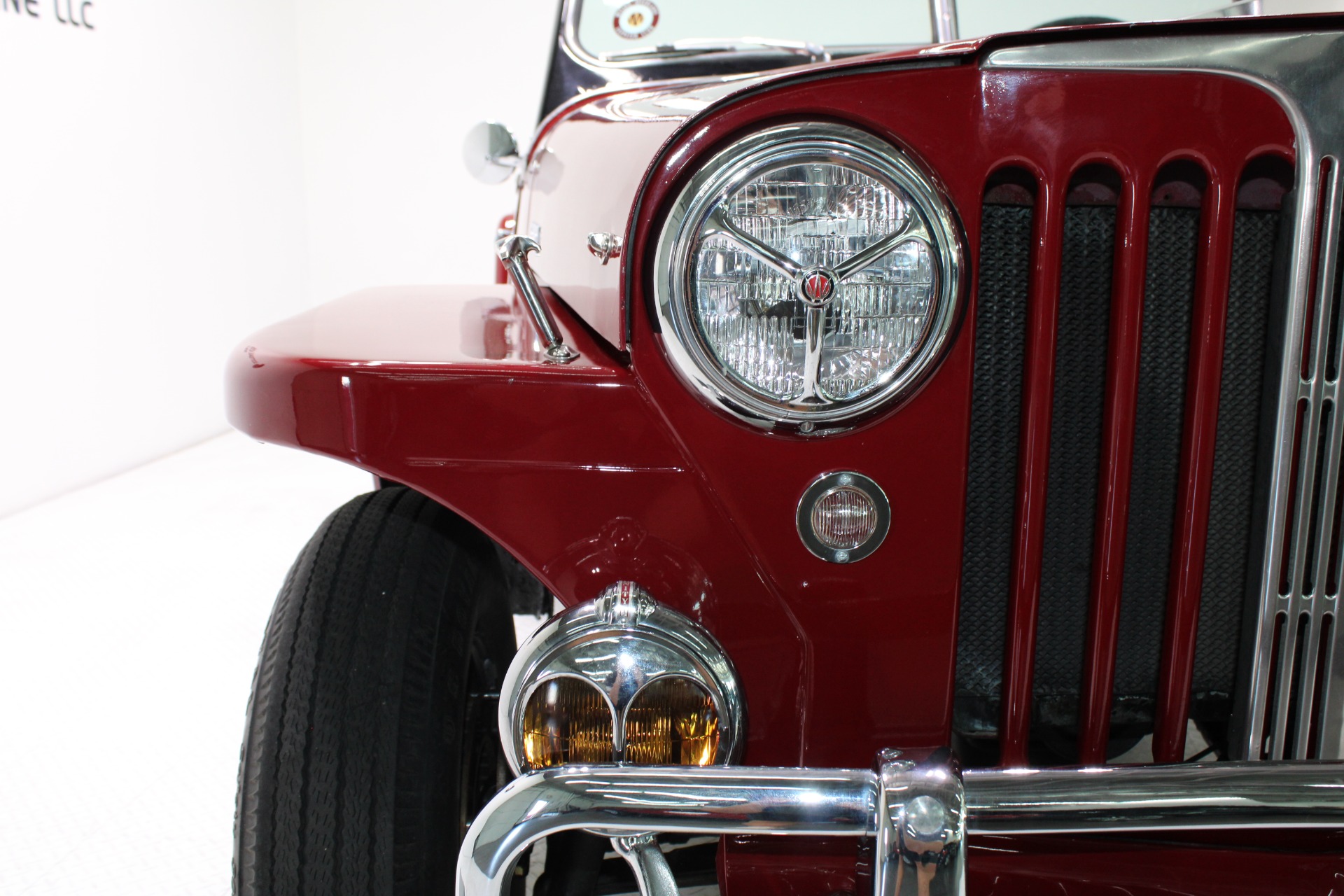 Used-1949-Willys-Jeepster-Land-Rover