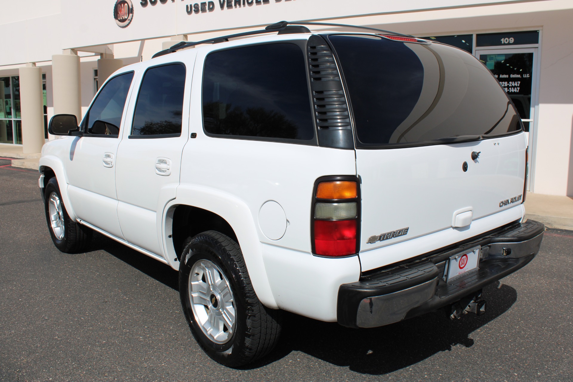 Used-2004-Chevrolet-Tahoe-LT-4X4-Grand-Wagoneer
