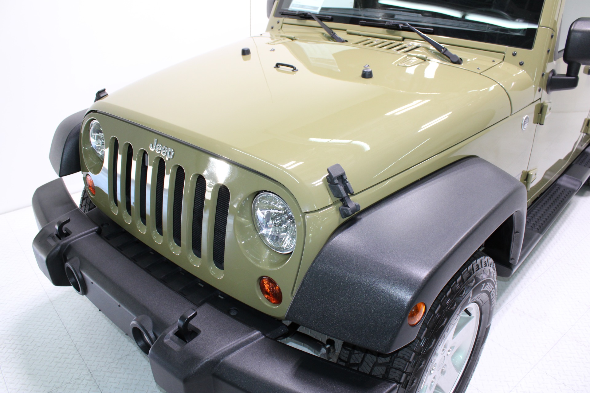Used-2013-Jeep-Wrangler-Unlimited-Sport-Acura