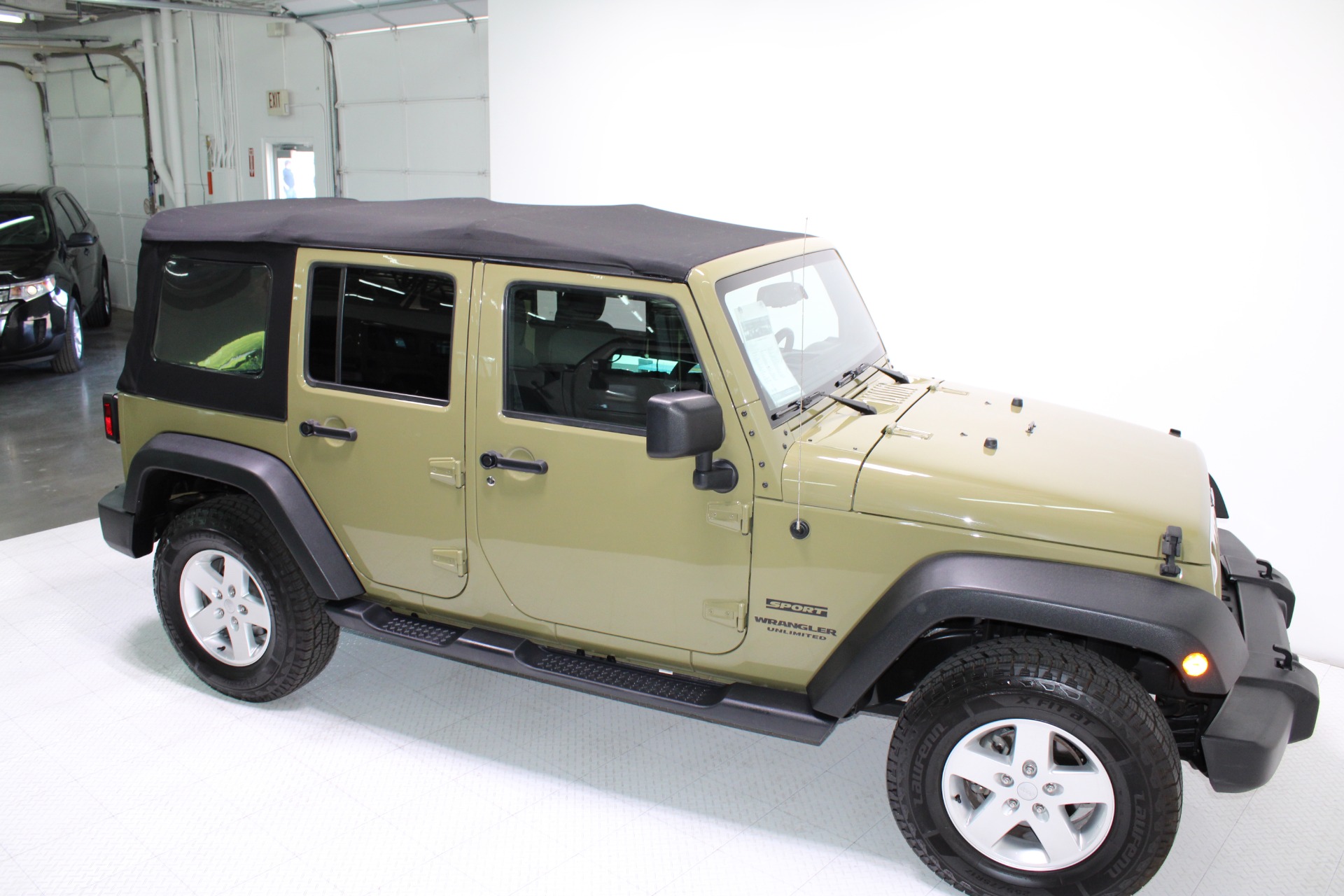 Used-2013-Jeep-Wrangler-Unlimited-Sport-Fiat