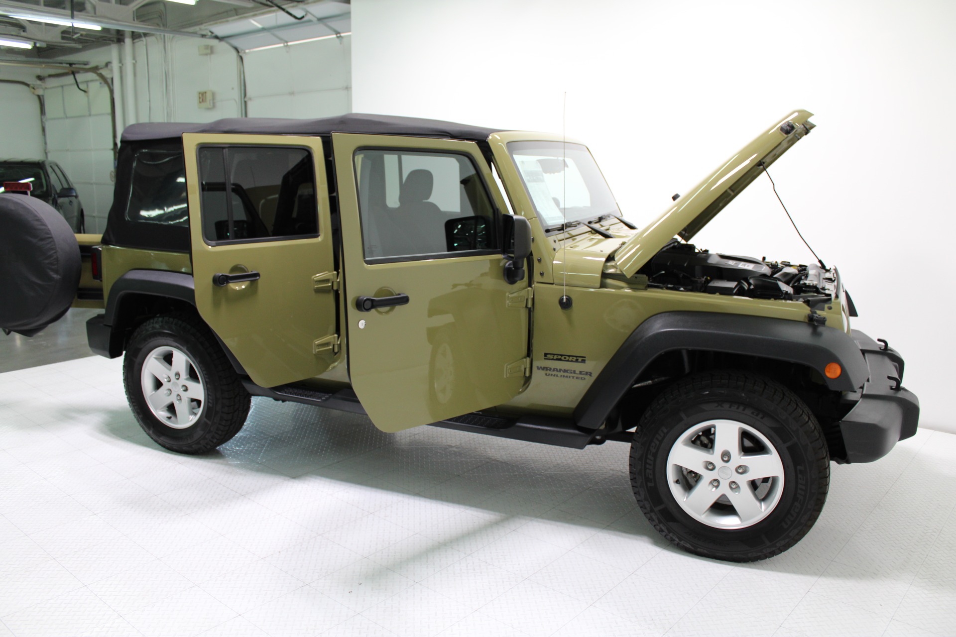 Used-2013-Jeep-Wrangler-Unlimited-Sport-Mini