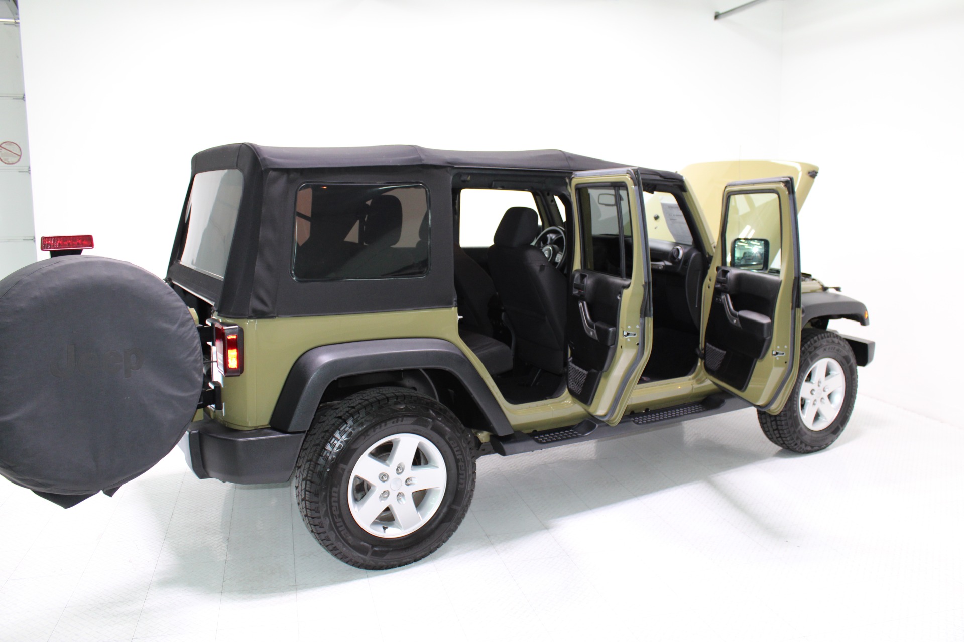 Used-2013-Jeep-Wrangler-Unlimited-Sport-Ford