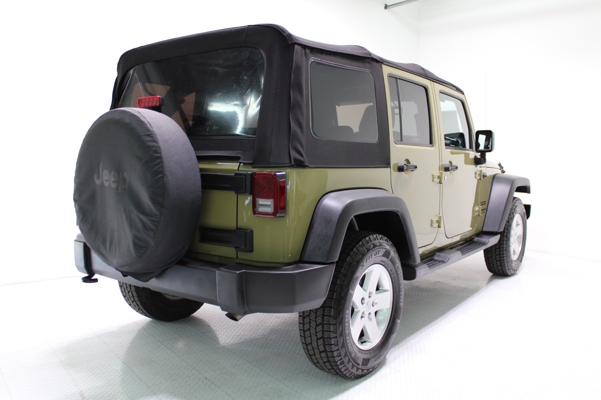 Used-2013-Jeep-Wrangler-Unlimited-Sport-Classic
