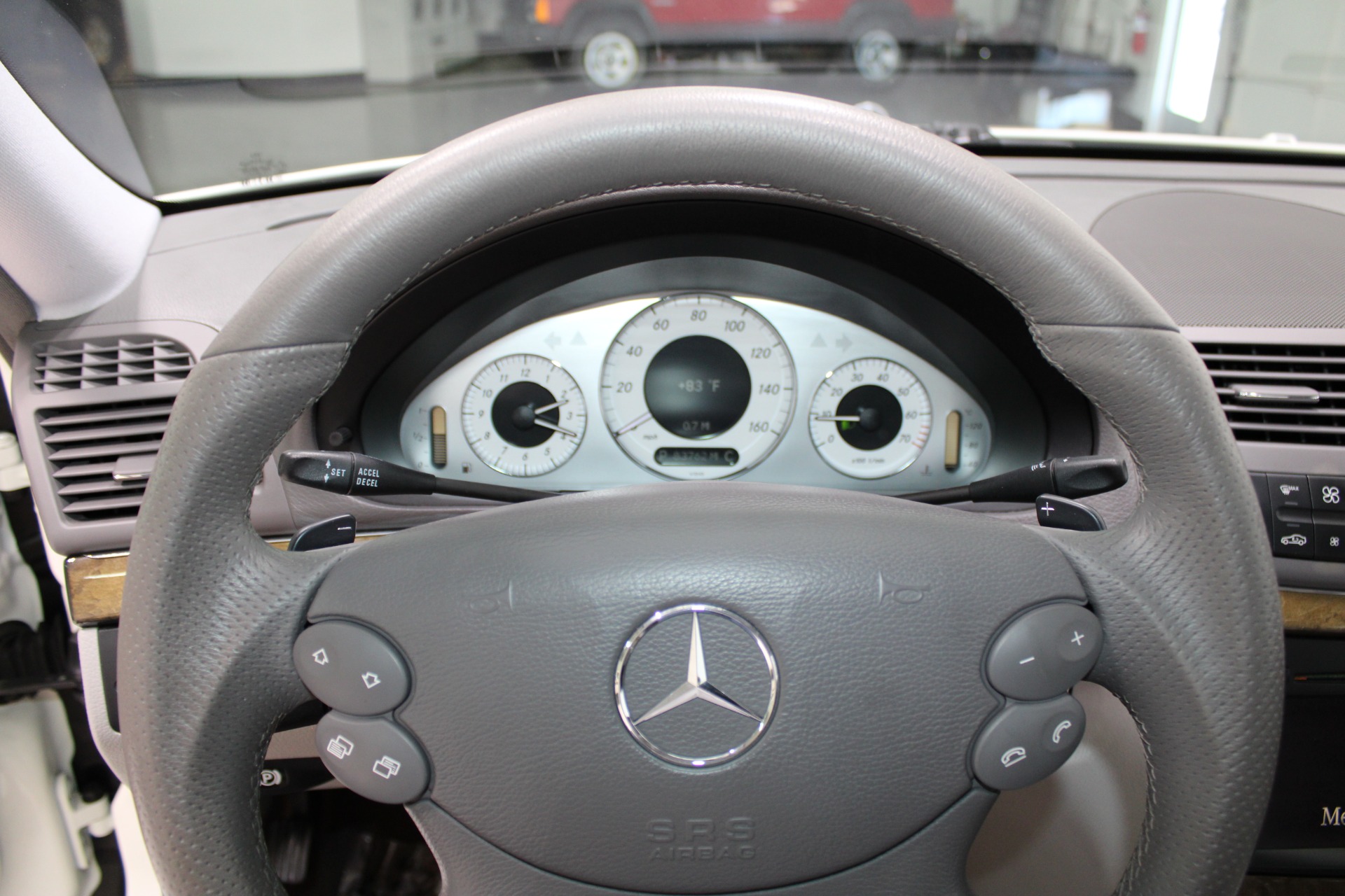 Used-2009-Mercedes-Benz-E-Class-Sport-35L-Lincoln
