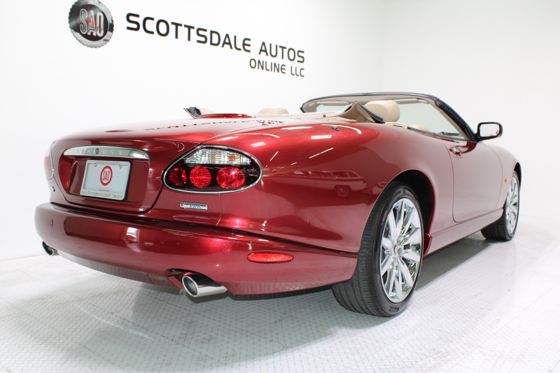 Used-2006-Jaguar-XK8-Victory-Edition-Convertible-Classic