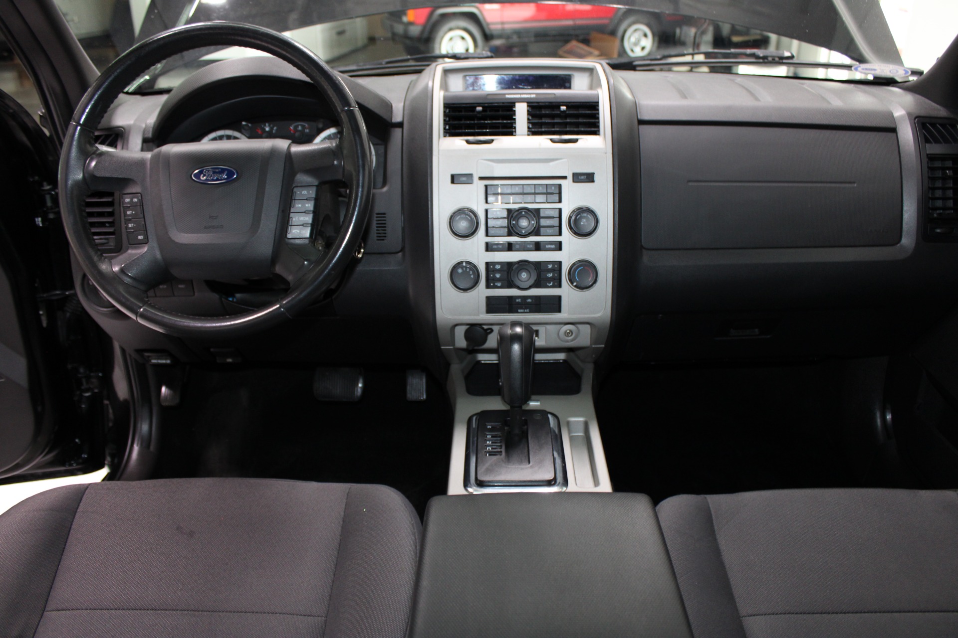 Used-2011-Ford-Escape-XLT-vintage