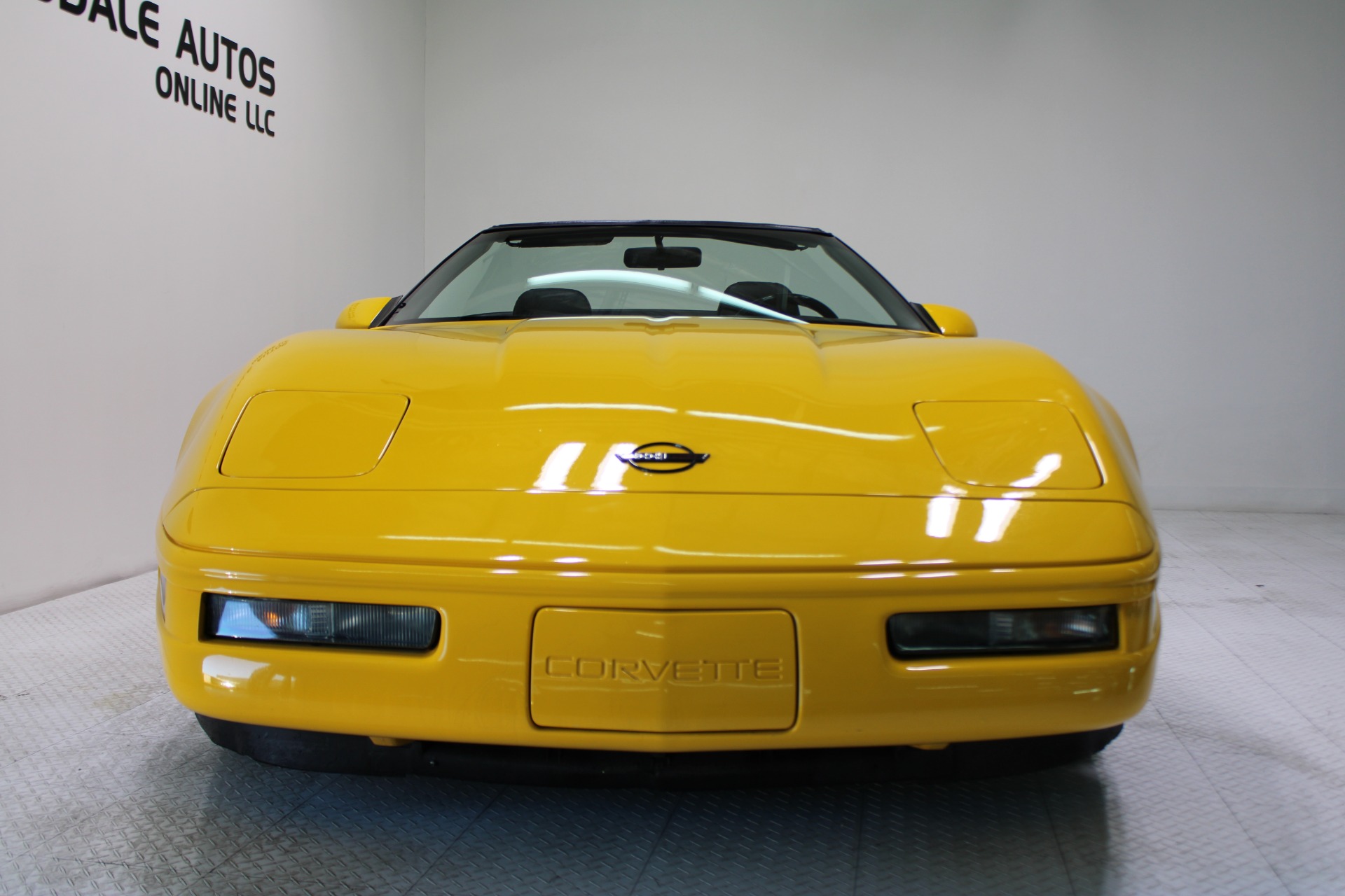 Used-1996-Chevrolet-Corvette-Convertible-Cherokee