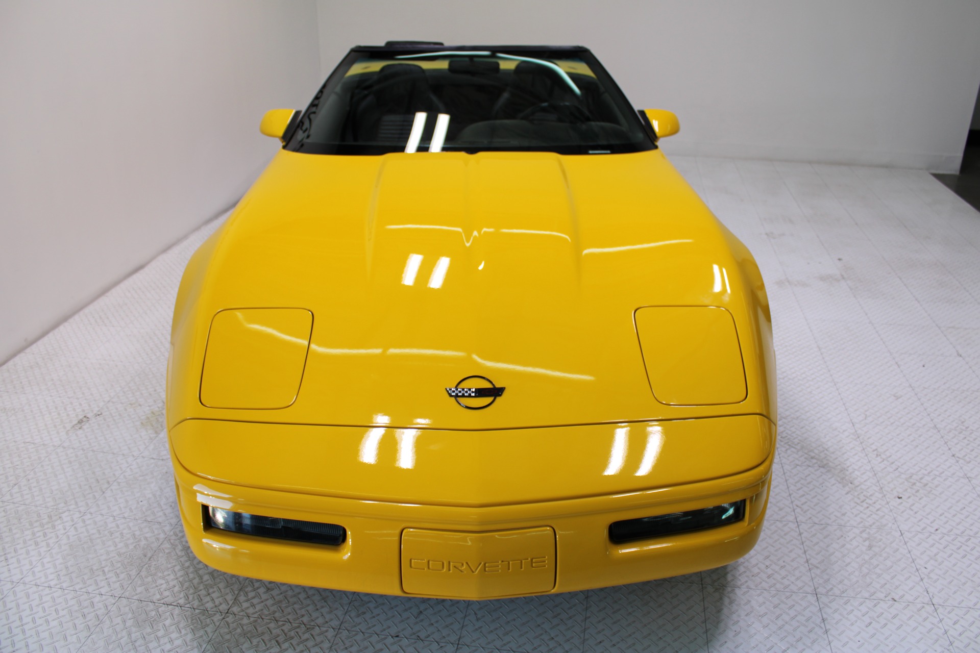 Used-1996-Chevrolet-Corvette-Convertible-Audi