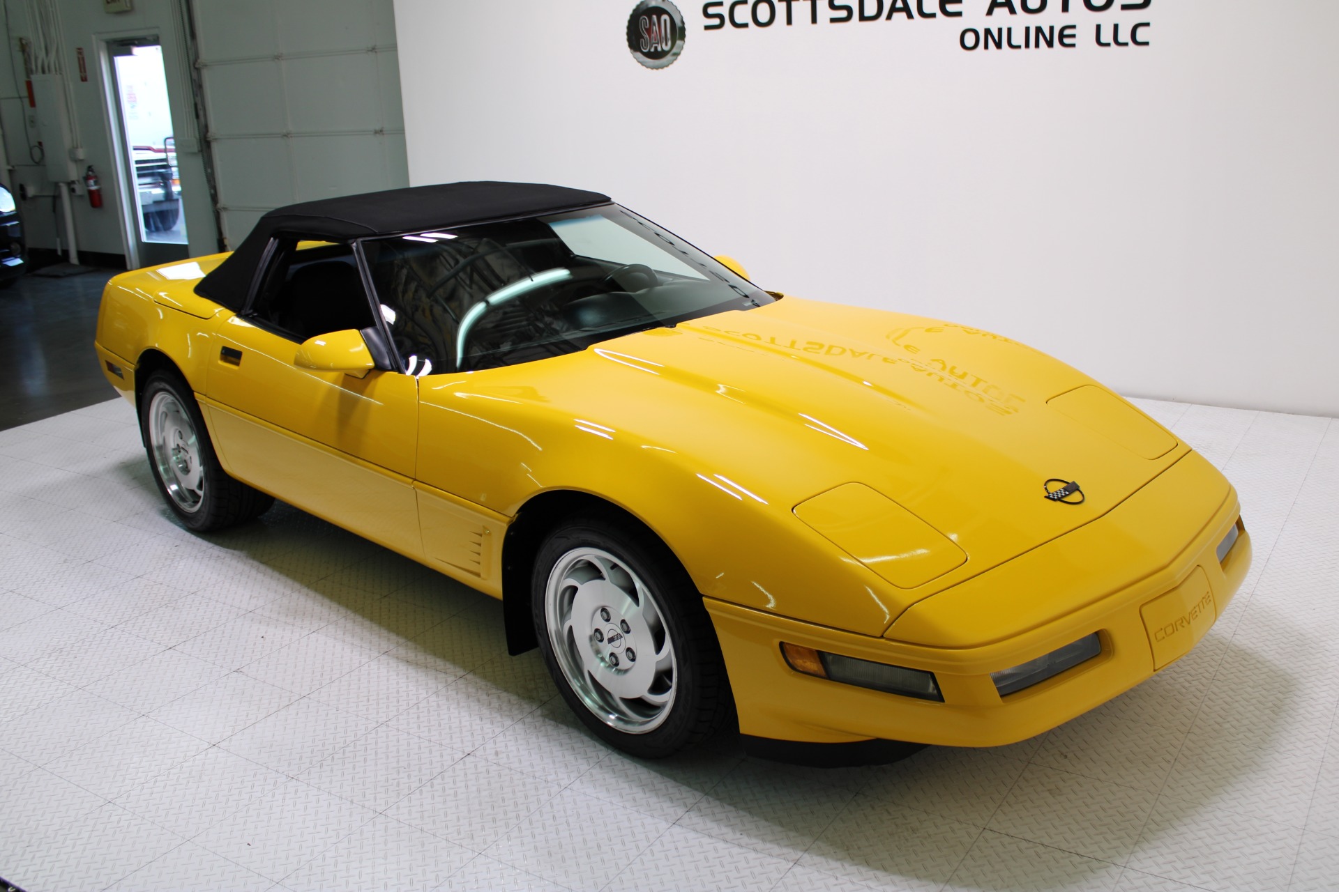 Used-1996-Chevrolet-Corvette-Convertible-Fiat
