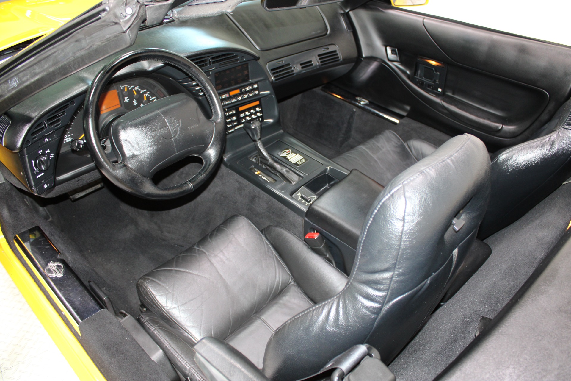 Used-1996-Chevrolet-Corvette-Convertible-Collector