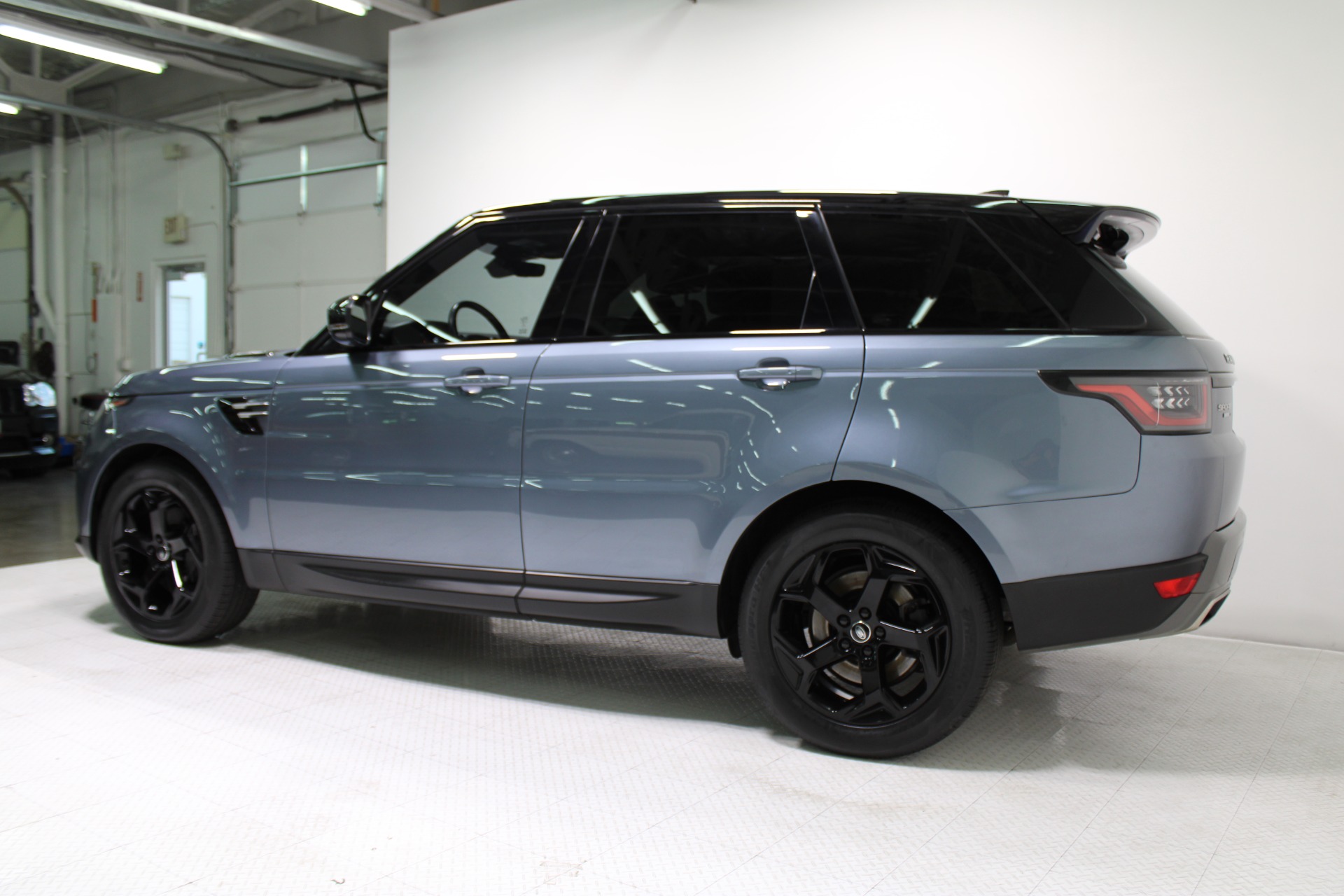 Used-2019-Land-Rover-Range-Rover-Sport-SE-Chevrolet