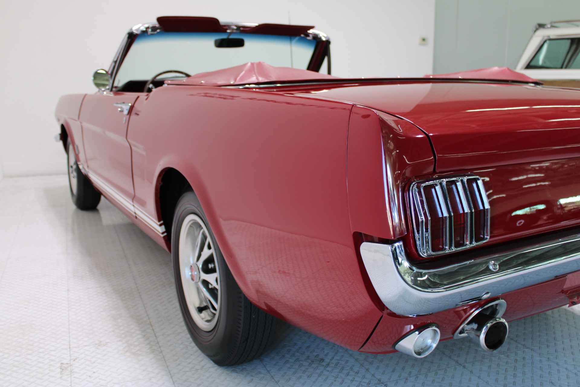Used-1966-Ford-Mustang-Convertible-289-V8-GT-Clone-LS430