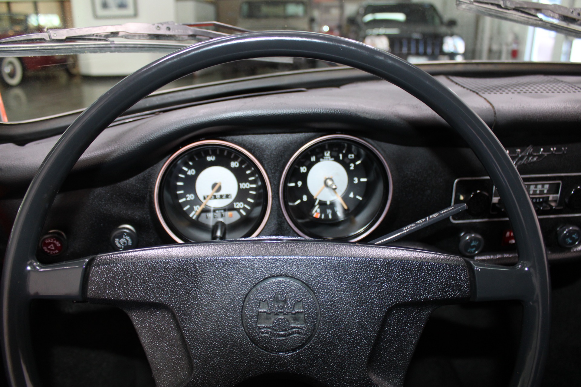 Used-1974-Volkswagen-Karmann-Ghia-Classic