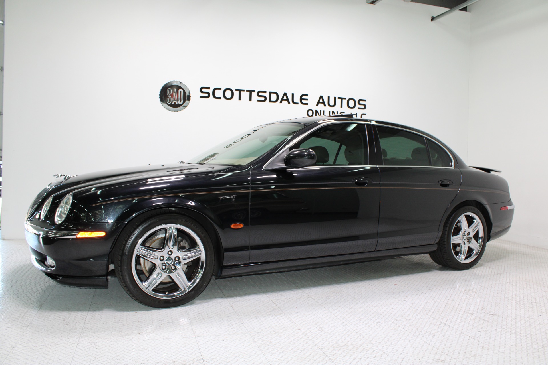 Used-2003-Jaguar-S-TYPE-V8-Wagoneer