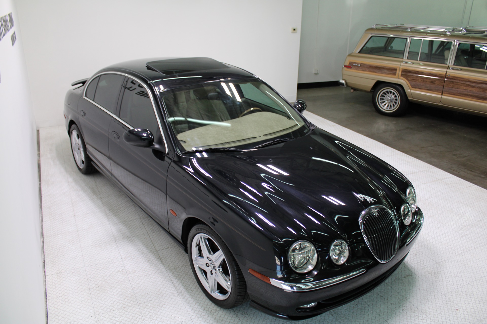 Used-2003-Jaguar-S-TYPE-V8-Chevelle
