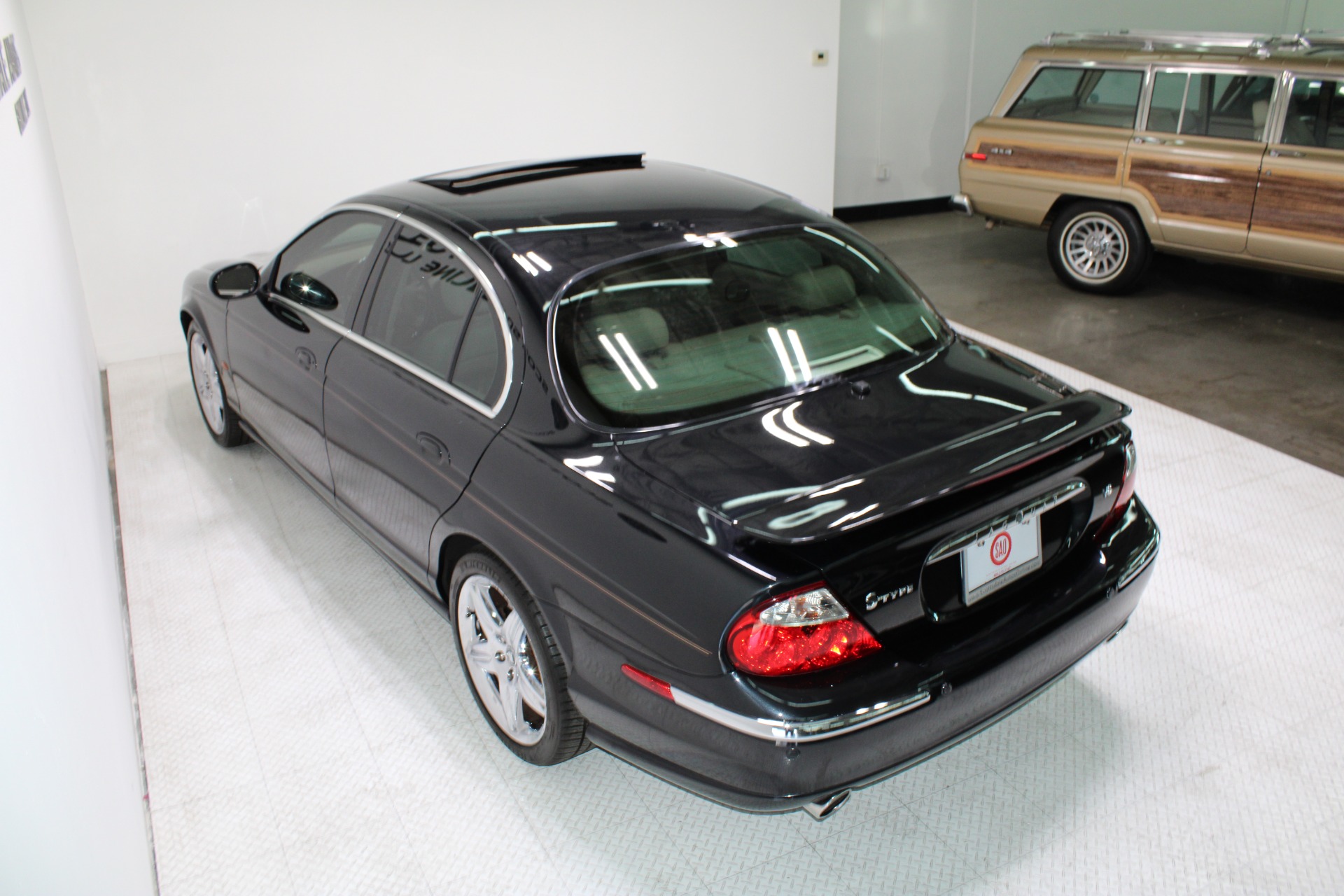 Used-2003-Jaguar-S-TYPE-V8-Alfa-Romeo