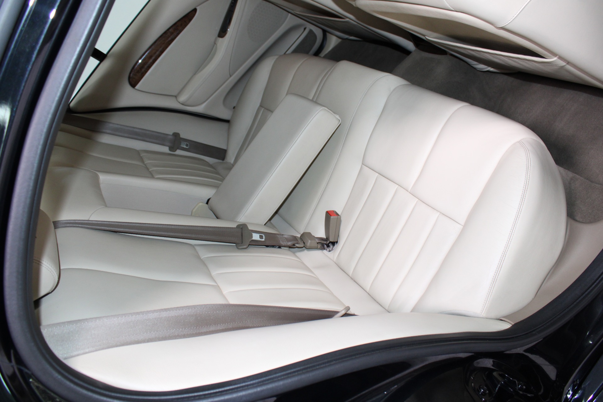 Used-2003-Jaguar-S-TYPE-V8-Acura