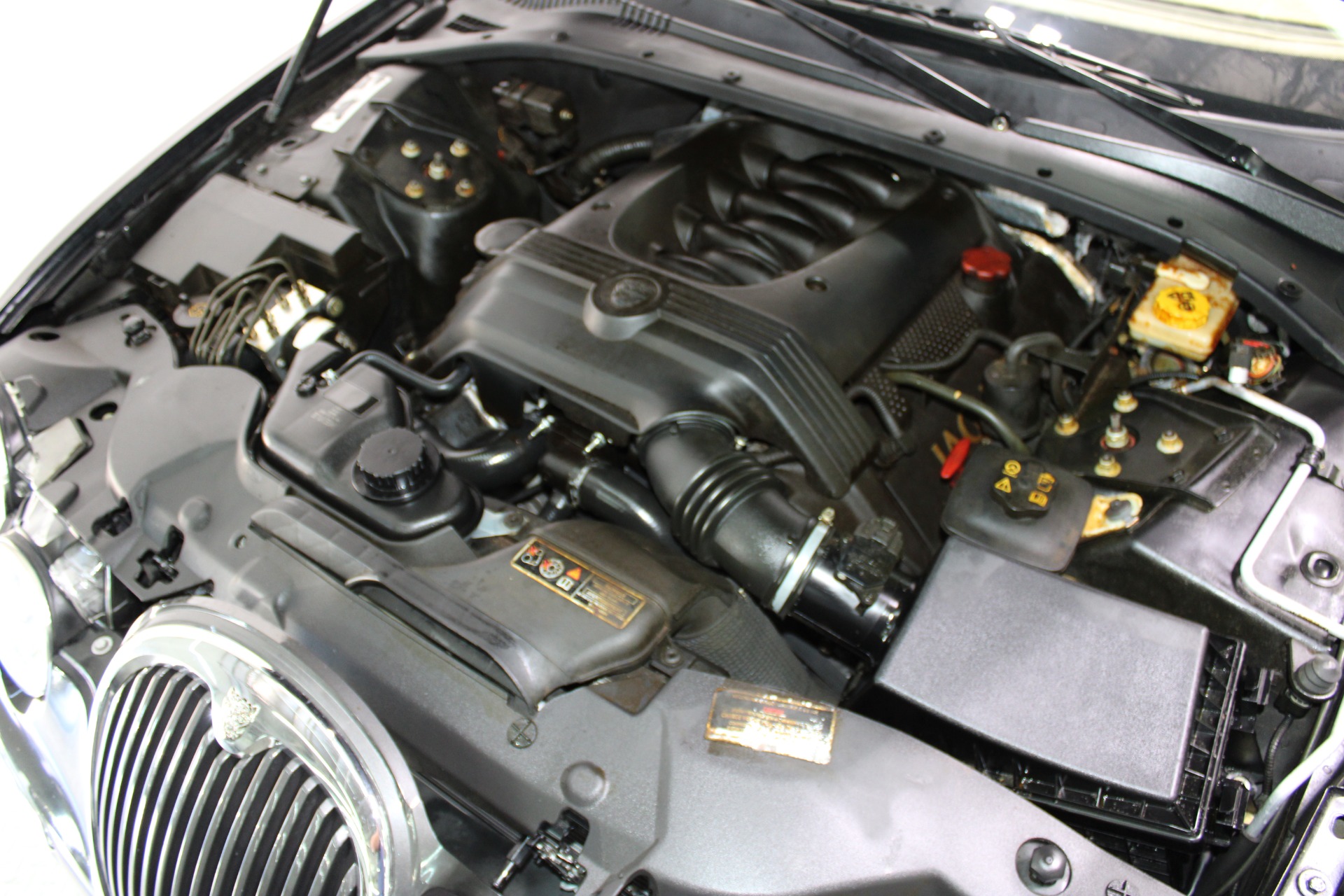 Used-2003-Jaguar-S-TYPE-V8-Fiat