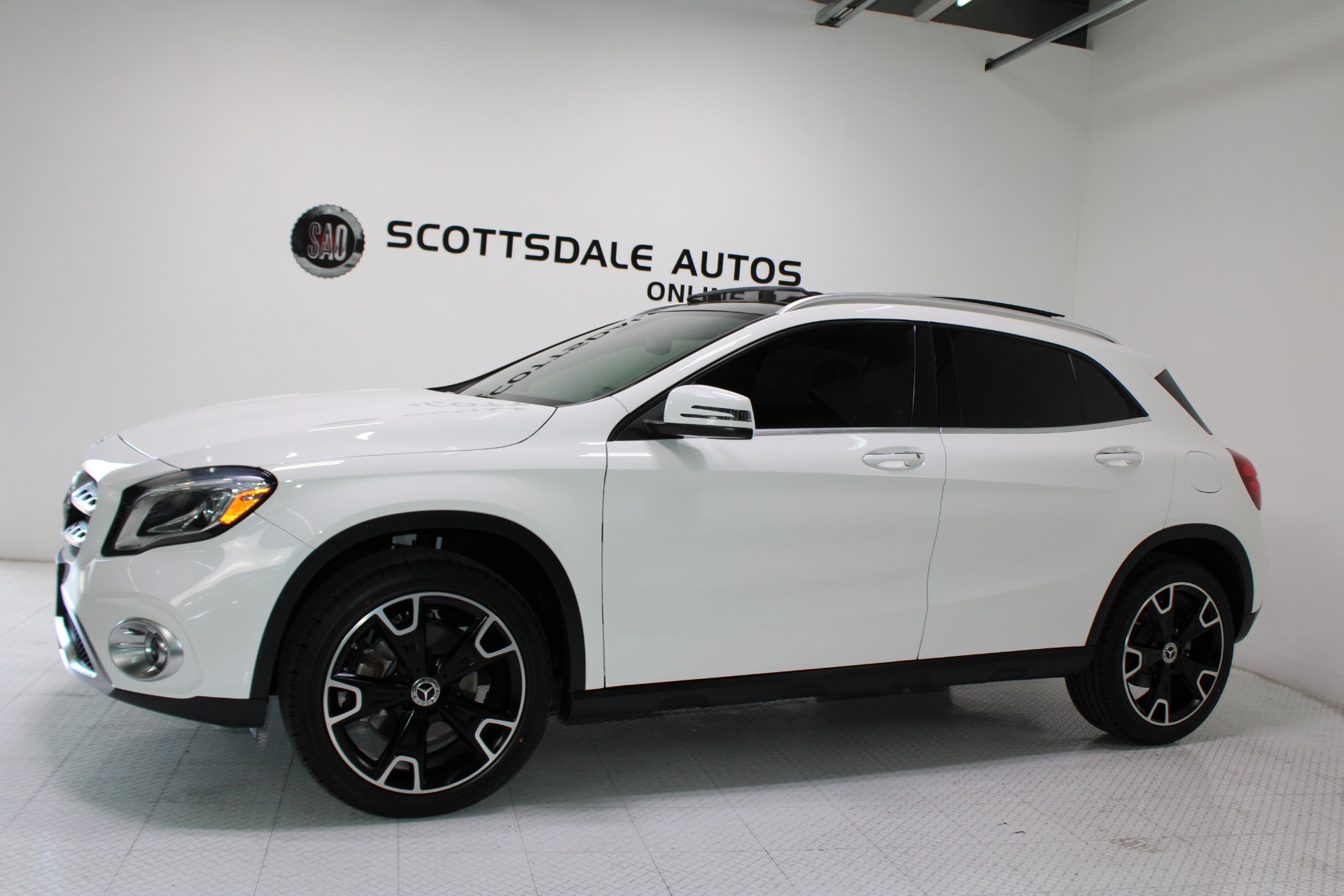 2019 Mercedes-Benz GLA GLA250 4MATIC's photo