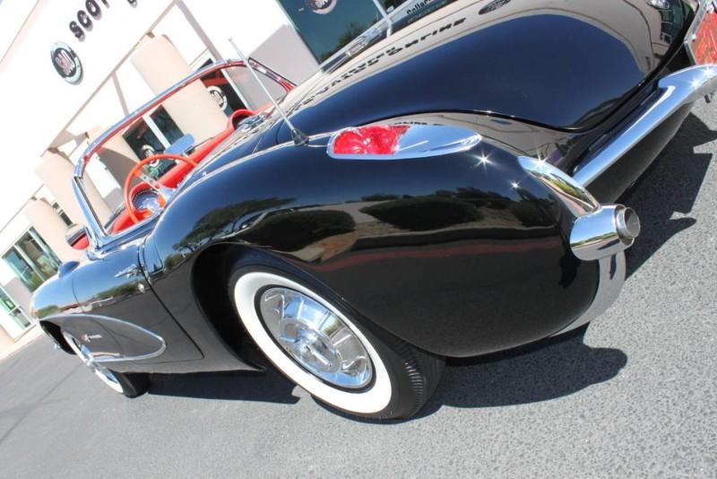 Used-1957-Chevrolet-Corvette-Roadster-283-CI-/-283-HP-Fuel-Injection-Ferrari