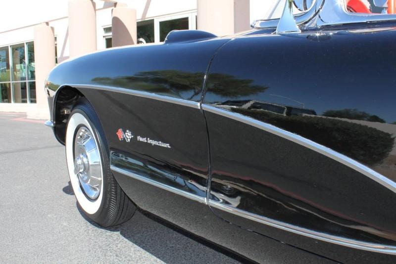 Used-1957-Chevrolet-Corvette-Roadster-283-CI-/-283-HP-Fuel-Injection-Land-Rover