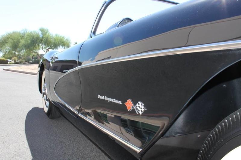 Used-1957-Chevrolet-Corvette-Roadster-283-CI-/-283-HP-Fuel-Injection-Range-Rover