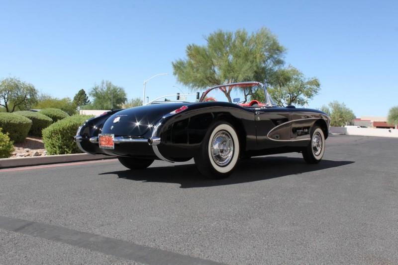Used-1957-Chevrolet-Corvette-Roadster-283-CI-/-283-HP-Fuel-Injection-Collector
