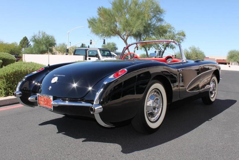 Used-1957-Chevrolet-Corvette-Roadster-283-CI-/-283-HP-Fuel-Injection-Classic