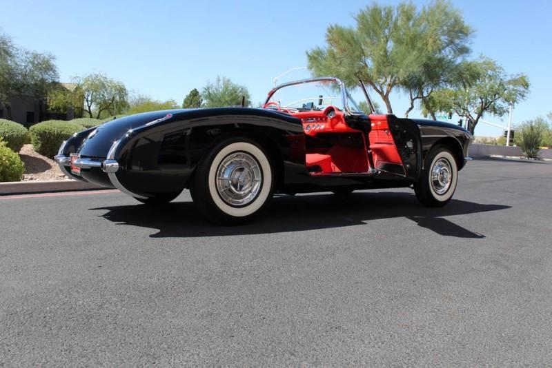 Used-1957-Chevrolet-Corvette-Roadster-283-CI-/-283-HP-Fuel-Injection-Grand-Cherokee