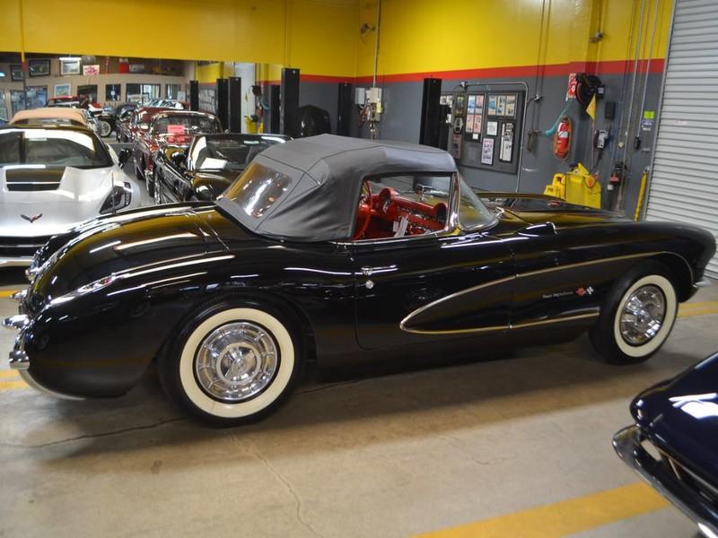 Used-1957-Chevrolet-Corvette-Roadster-283-CI-/-283-HP-Fuel-Injection-Camaro