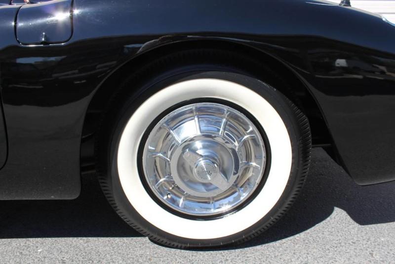 Used-1957-Chevrolet-Corvette-Roadster-283-CI-/-283-HP-Fuel-Injection-LS400
